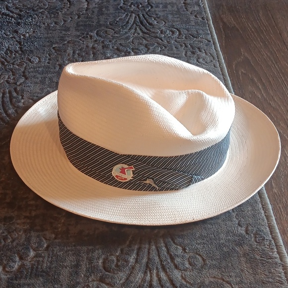 Tommy Bahama hat - Picture 1 of 6